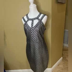 Black & silver dress that looks hot on! Can be worn for many different occasions